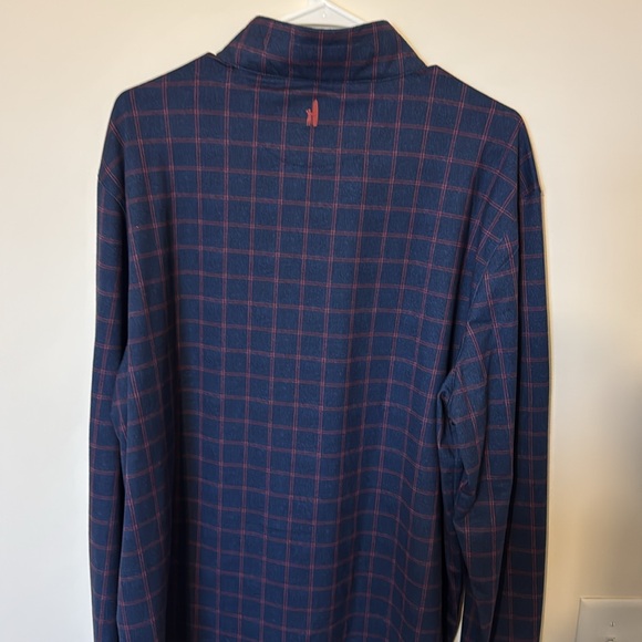 Johnnie O 1/4 zip. Used Great condition. Size XL - Picture 3 of 3